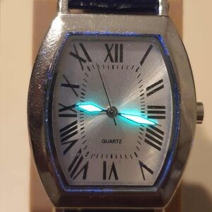 🦋10/$20🦋 SKC Silver/Black Leather Women's Tank Watch